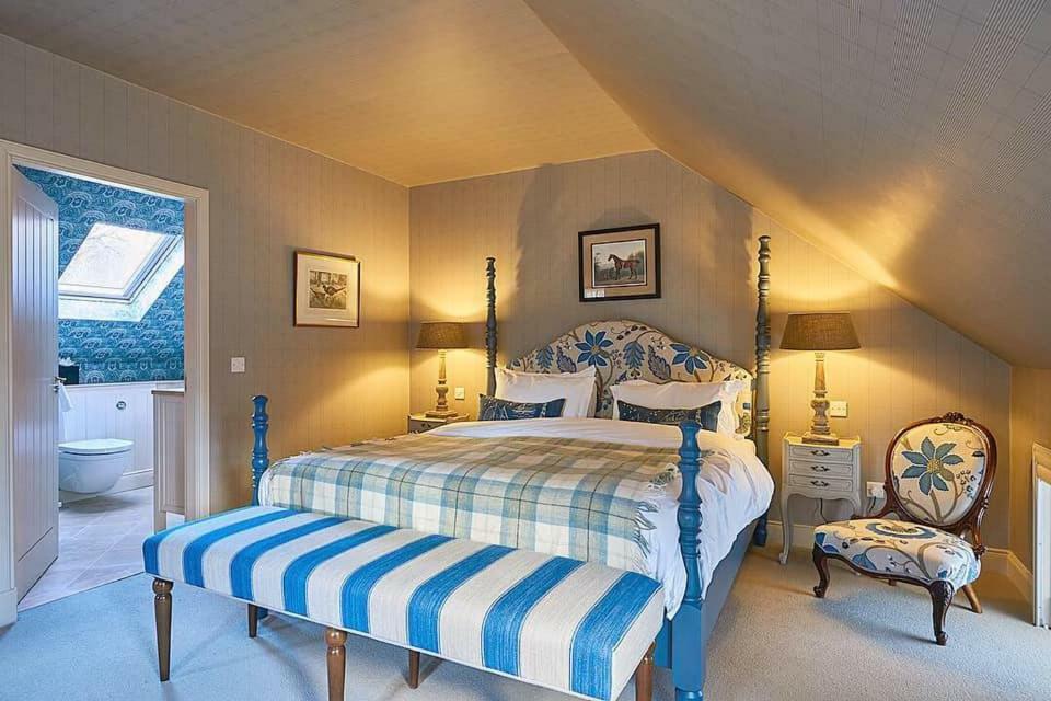 The Loch Lomond Arms Hotel Luss Bilik gambar